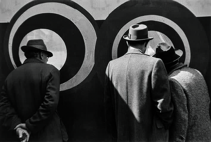 Louis Stettner, Concentric Circles, Construction Site, 1952. Cortesía Archivo Louis Stettner, París © Louis Stettner Estate