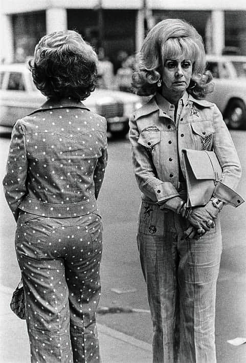 Louis Stettner, Women from Texas, Fifth Avenue, New York, 1975. Colección Fundación MAPFRE © Louis Stettner Estate