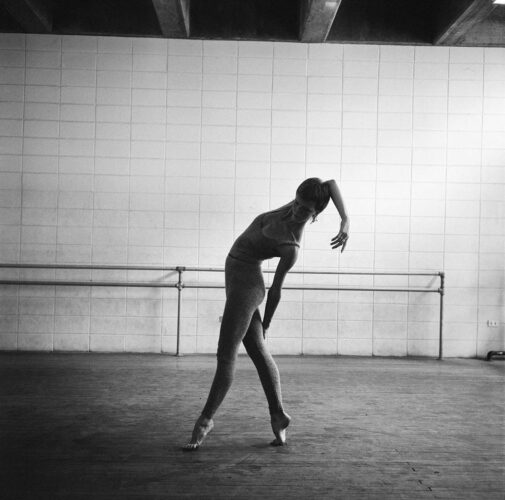 s/t [Mirjam Berns, Taller de Danza Contemporánea de Caracas], 1971 © Barbara Brändli/Colección C&FE