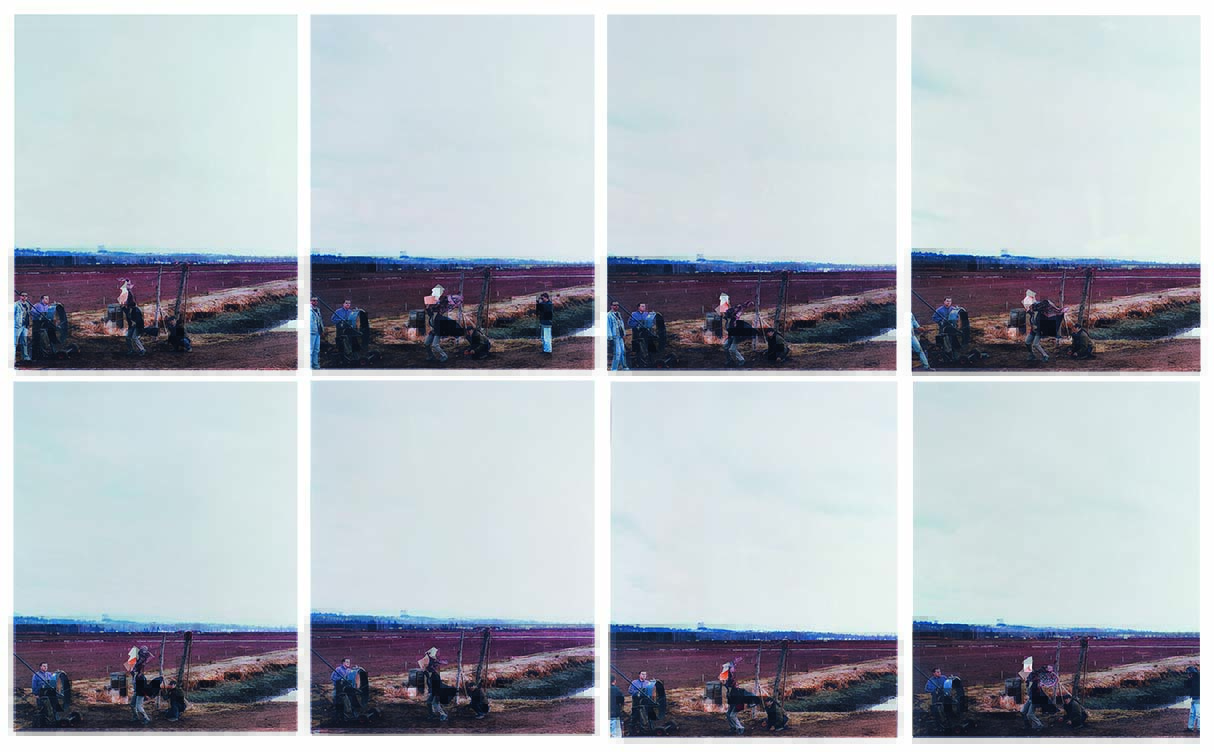 WALL, JEFF, Untitled (Production photo, A Sudden Gust of Wind, Richmond, B.C., Winter 1993), 1993 © de las reproducciones autorizadas, el autor, 2024