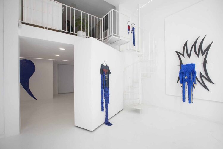 Gema Polanco, Vista de la exposición “The alter ego took my hand and brought” en Jorge López Galería, 2024. © Nacho Lopez