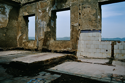 Rosell Meseguer. Bacterias y cenizas. ©Rosell Meseguer