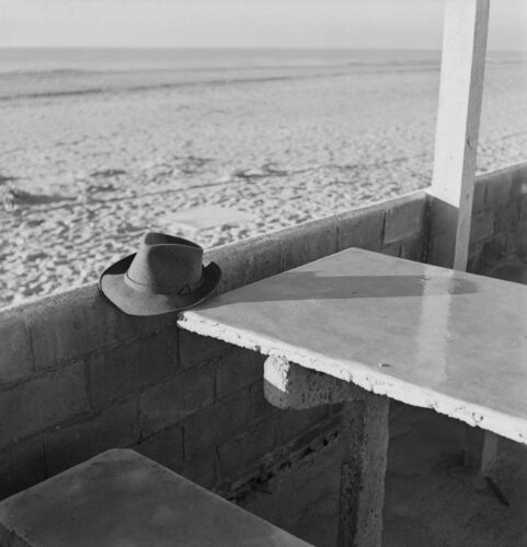 Joaquín Tusquets de Cabirol, Sin título, diciembre de 1955. ©Archivo Fotográfico Joaquín Tusquets de Cabirol. Copia de exposición a partir de negativo original Archivo Fotográfico Joaquín Tusquets de Cabirol / Museu Marítim de Barcelona